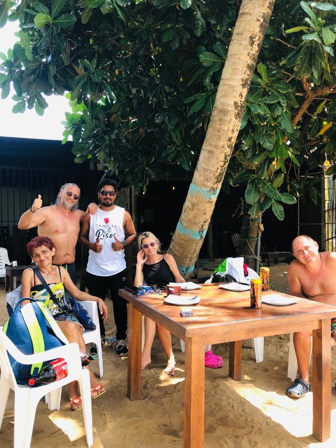 Honey Beach Negombo Kültér fotó