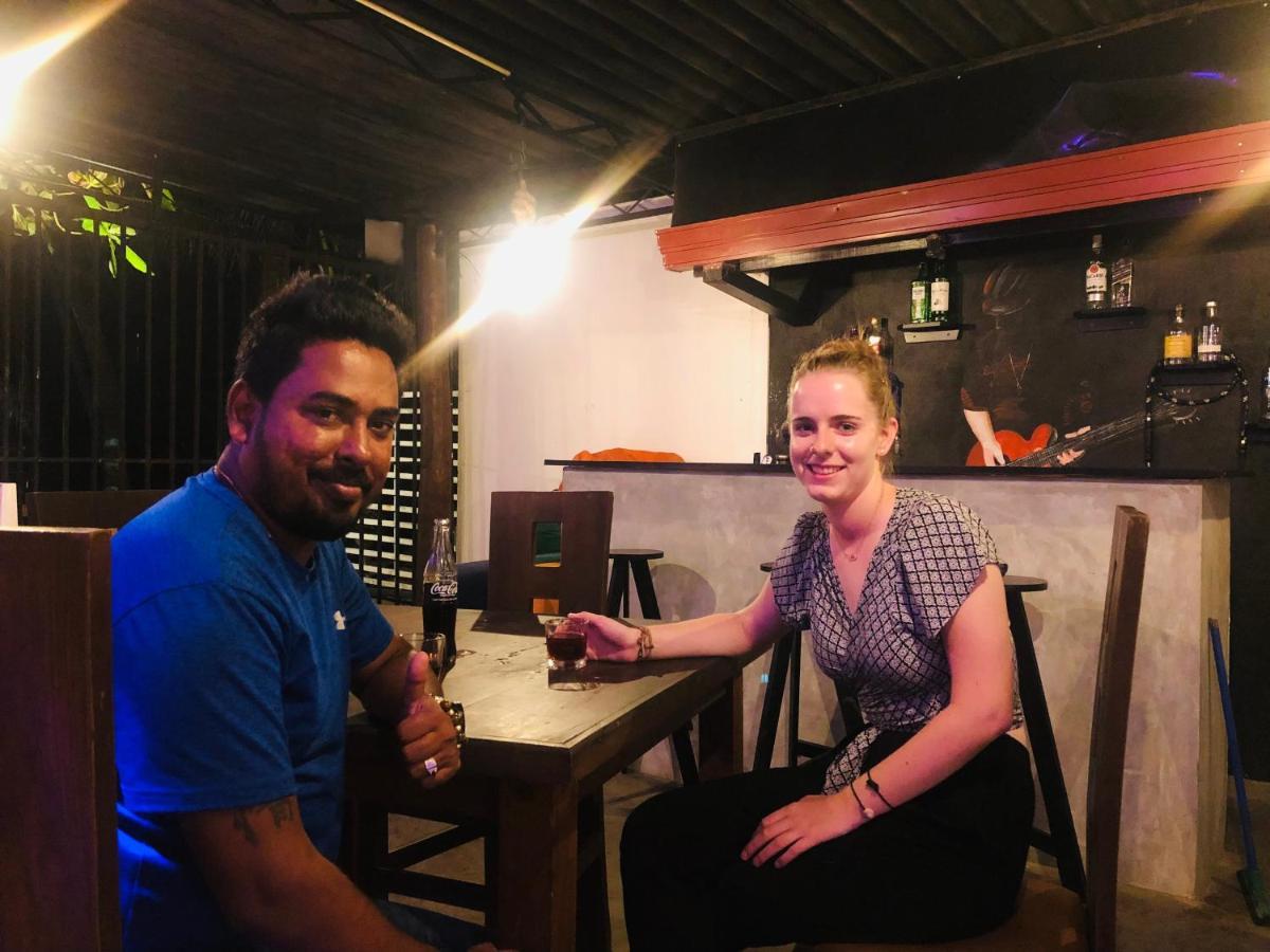 Honey Beach Negombo Kültér fotó