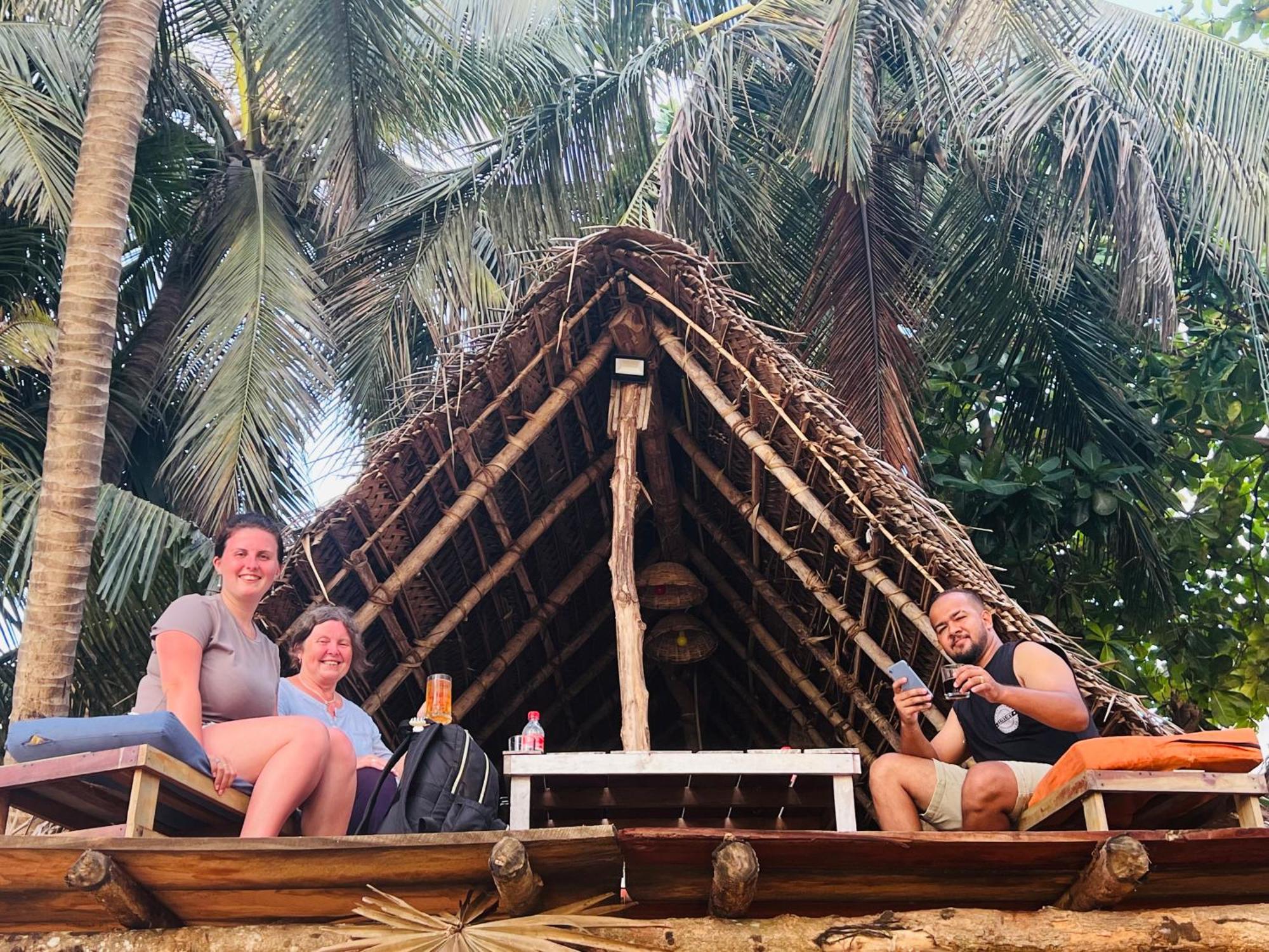 Honey Beach Negombo Kültér fotó